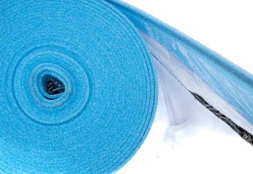 Randisolatie 25 mtr rol 0,8 cm x 15 cm flap met plakstrip.